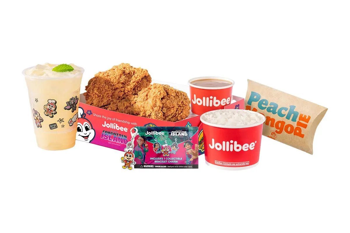 JOLLIBEE FORGOTTEN ISLAND 2PC BOX MEAL ON WHITE BACKROUND.
